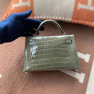 MINI KELLY II (20) SHINY MISSISSIPPIENSIS ALLIGATOR LEATHER GRIS TOURTERELLE WITH PALLADIUM HARDWARE - 2