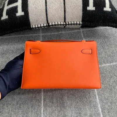 KELLY POCHETTE SWIFT LEATHER FEU FIRE ORANGE WITH GOLD HARDWARE (GHW) - 2