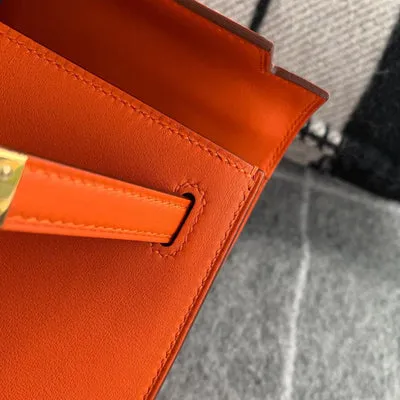 KELLY POCHETTE SWIFT LEATHER FEU FIRE ORANGE WITH GOLD HARDWARE (GHW) - 4