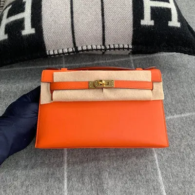 KELLY POCHETTE SWIFT LEATHER FEU FIRE ORANGE WITH GOLD HARDWARE (GHW) - 1