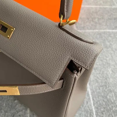 KELLY 28 TOGO LEATHER ETAIN WITH GOLD HARDWARE (GHW) - 3