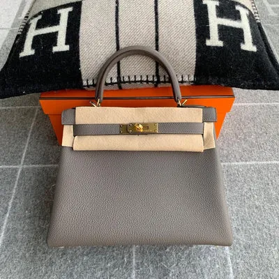 KELLY 28 TOGO LEATHER ETAIN WITH GOLD HARDWARE (GHW) - 1