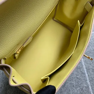 KELLY 28 TOGO LEATHER JAUNE POUSSIN WITH GOLD HARDWARE (GHW) - 3