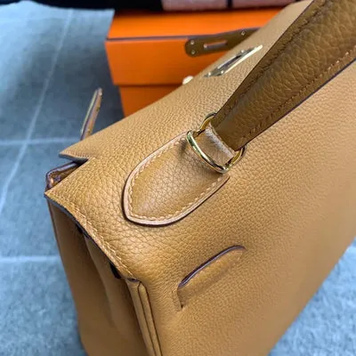 KELLY 28 TOGO LEATHER SESAME WITH GOLD HARDWARE (GHW) - 3