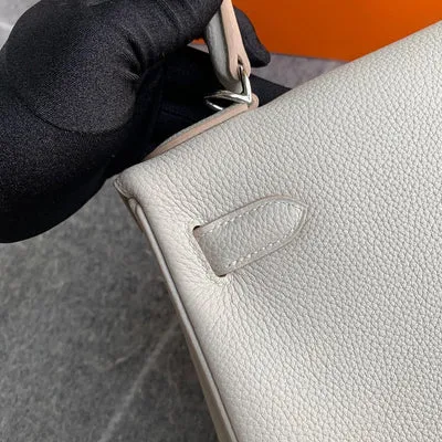 KELLY 28 TOGO LEATHER PEARL GREY WITH PALLADIUM HARDWARE (PHW) - 4