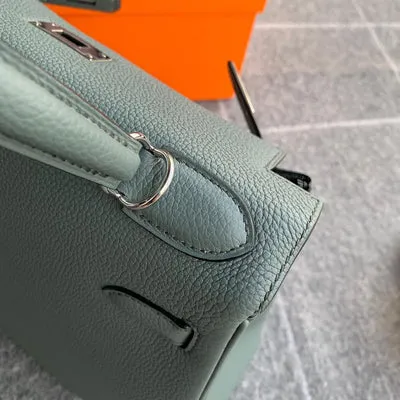 KELLY 28 TOGO LEATHER VERT AMANDE WITH PALLADIUM HARDWARE (PHW) - 3