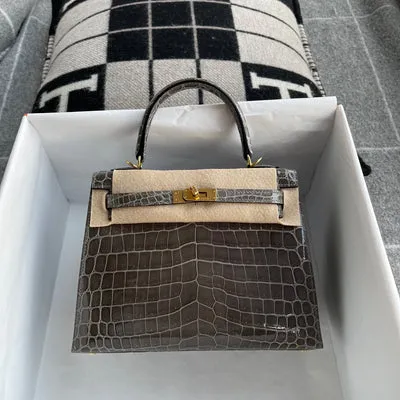 KELLY 25 SHINY (LISSE) NILOTICUS CROCODILE LEATHER GRIS TOURTERELLE WITH GOLD HARDWARE (GHW) - 1