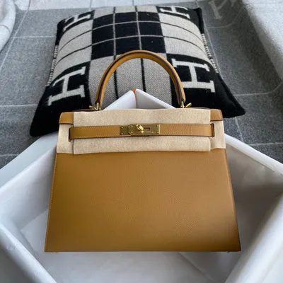 KELLY 28 EPSOM LEATHER SESAME WITH GOLD HARDWARE (GHW) - 1