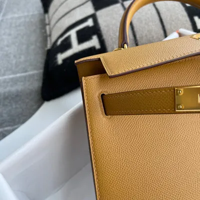 KELLY 28 EPSOM LEATHER SESAME WITH GOLD HARDWARE (GHW) - 4