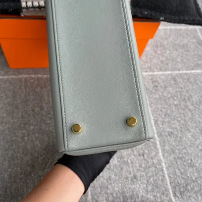 KELLY 25 SWIFT LEATHER VERT AMANDE WITH GOLD HARDWARE (GHW) - 8