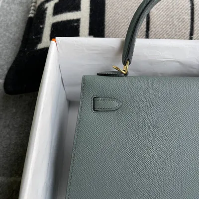 KELLY 25 EPSOM LEATHER VERT AMANDE (GRAY) WITH GOLD HARDWARE (GHW) - 4