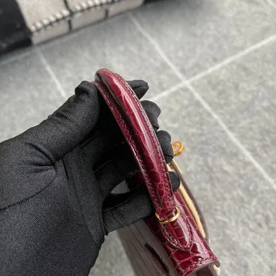 MINI KELLY II (20) SHINY (LISSE) MISSISSIPPIENSIS ALLIGATOR LEATHER BORDEAUX WITH GOLD HARDWARE (GHW) - 7