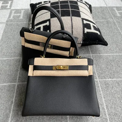 KELLY 28 TOGO LEATHER NOIR (BLACK) WITH GOLD HARDWARE (GHW) - 1