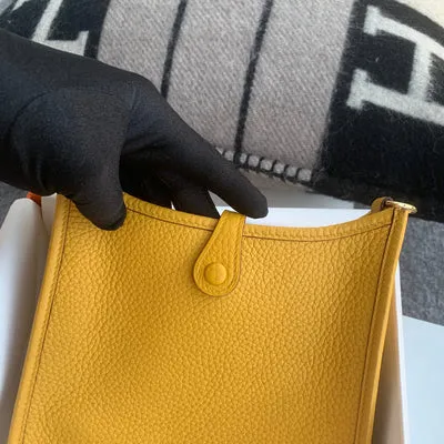 MINI EVELYNE (TPM) CLEMENCE LEATHER JAUNE AMBRE WITH GOLD HARDWARE (GHW) - 4