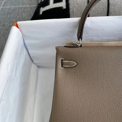 KELLY 25 TOGO LEATHER ETOUPE WITH PALLADIUM HARDWARE (PHW) - 6
