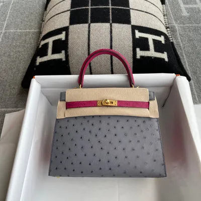 KELLY 25 OSTRICH LEATHER HORSESHOE STAMP (HSS) BI-COLOR GRIS AGATE & ROSE POURPRE WITH BRUSHED GOLD HARDWARE (BGHW) - 1