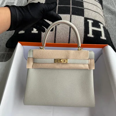 KELLY 25 TOGO LEATHER PEARL GREY WITH GOLD HARDWARE (GHW) - 2