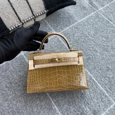 MINI KELLY II (20) SHINY (LISSE) MISSISSIPPIENSIS ALLIGATOR LEATHER FICELLE WITH GOLD HARDWARE (GHW) - 2