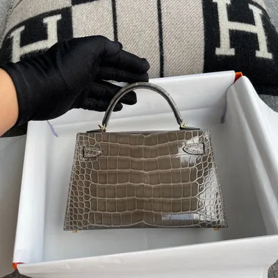 MINI KELLY II (20) SHINY (LISSE) MISSISSIPPIENSIS ALLIGATOR LEATHER GRIS TOURTERELLE WITH GOLD HARDWARE (GHW) - 4