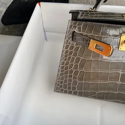 MINI KELLY II (20) SHINY (LISSE) MISSISSIPPIENSIS ALLIGATOR LEATHER GRIS TOURTERELLE WITH GOLD HARDWARE (GHW) - 5