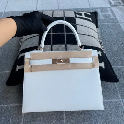 KELLY 28 EPSOM LEATHER BLANC WITH ROSE GOLD HARDWARE (RGHW) - 3