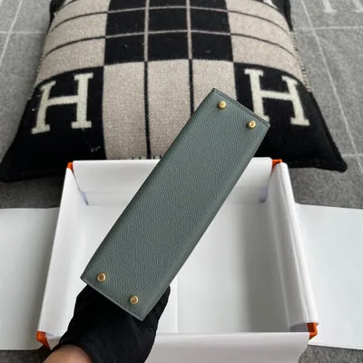 MINI KELLY II (20) EPSOM LEATHER VERT AMANDE WITH GOLD HARDWARE (GHW) - 6