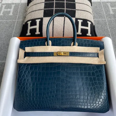 BIRKIN 35 MATTE NILOTICUS CROCODILE LEATHER VERT ROUSSEAU WITH GOLD HARDWARE (GHW) - 1