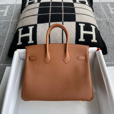 BIRKIN 25 TOGO/SWIFT LEATHER OFFICIER GOLD/JAUNE AMBRE WITH GOLD HARDWARE (GHW) - 2