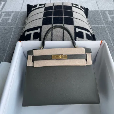KELLY 28 EPSOM LEATHER VERT DE GRIS WITH GOLD HARDWARE (GHW)