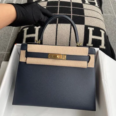 KELLY 28 EPSOM LEATHER BLEU NUIT WITH GOLD HARDWARE (GHW) - 2