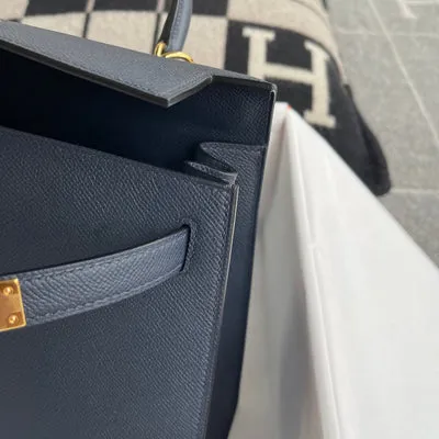 KELLY 28 EPSOM LEATHER BLEU NUIT WITH GOLD HARDWARE (GHW) - 4