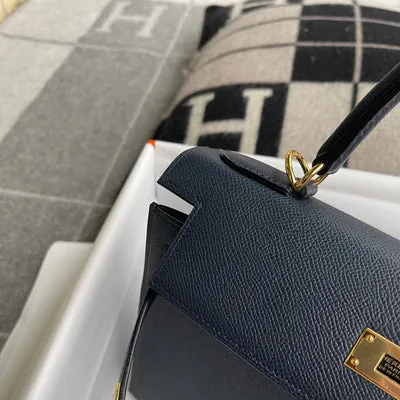 KELLY 28 EPSOM LEATHER BLEU NUIT WITH GOLD HARDWARE (GHW) - 5