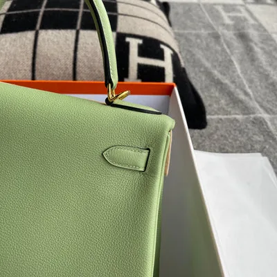 KELLY 28 TOGO LEATHER VERT CRIQUET WITH GOLD HARDWARE (GHW) - 5