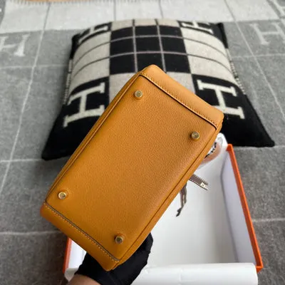 MINI LINDY 20 SWIFT LEATHER SESAME WITH GOLD HARDWARE (GHW) - 8