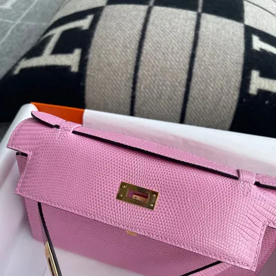 KELLY POCHETTE LIZARD LEATHER BUBBLEGUM WITH GOLD HARDWARE (GHW) - 3