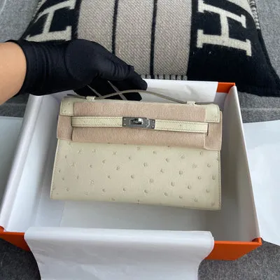 KELLY POCHETTE OSTRICH LEATHER PARCHEMIN WITH PALLADIUM HARDWARE (PHW) - 2
