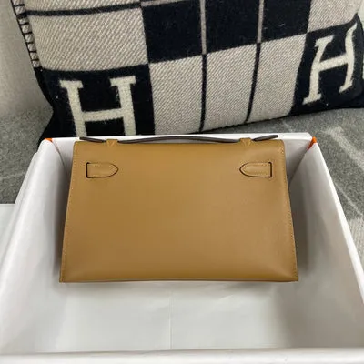 KELLY POCHETTE SWIFT LEATHER SESAME WITH PALLADIUM HARDWARE (PHW) - 2