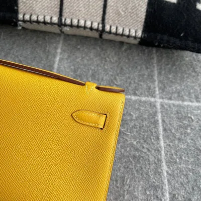 KELLY POCHETTE EPSOM LEATHER EPSOM JAUNE AMBRE WITH GOLD HARDWARE (GHW) - 4