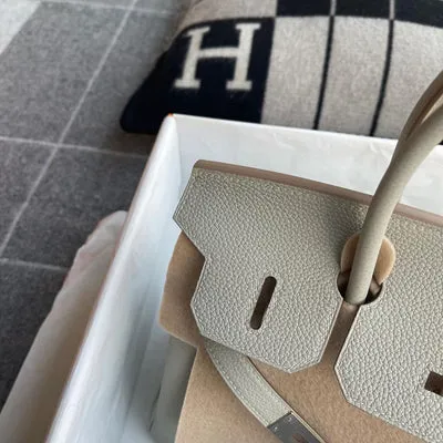 BIRKIN 30 TOGO LEATHER PEARL GREY WITH GOLD HARDWARE (GHW) - 5