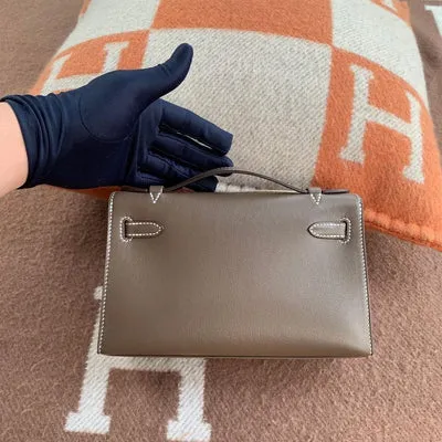 KELLY POCHETTE SWIFT LEATHER ETOUPE WITH GOLD HARDWARE (GHW) - 2