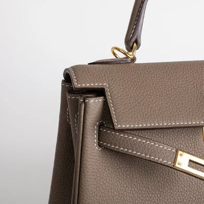 KELLY 25 TOGO LEATHER ETOUPE WITH GOLD HARDWARE (GHW) - 4