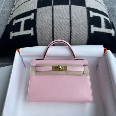 MINI KELLY II (20) CHEVRE LEATHER ROSE SAKURA WITH GOLD HARDWARE (GHW) - 1
