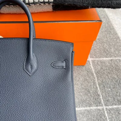 BIRKIN 25 TOGO LEATHER BLEU NUIT WITH GOLD HARDWARE (GHW) - 4