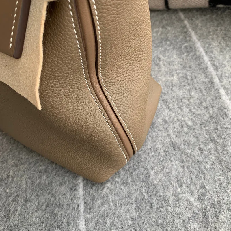 24/24 (29) TOGO & SWIFT LEATHER ETOUPE WITH GOLD HARDWARE (GHW) - 5