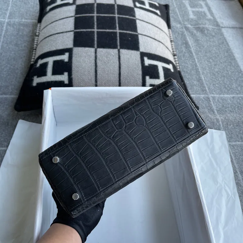 KELLY 25 MATTE MISSISSIPPIENSIS ALLIGATOR LEATHER NOIR (BLACK) WITH PALLADIUM HARDWARE (PHW) - 10
