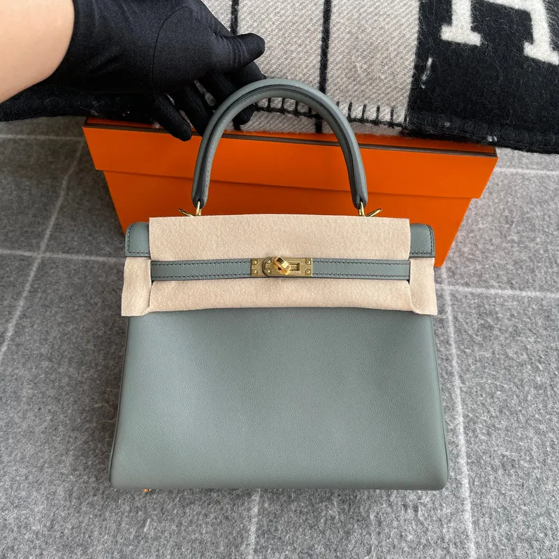 KELLY 25 SWIFT LEATHER VERT AMANDE WITH GOLD HARDWARE (GHW) - 2