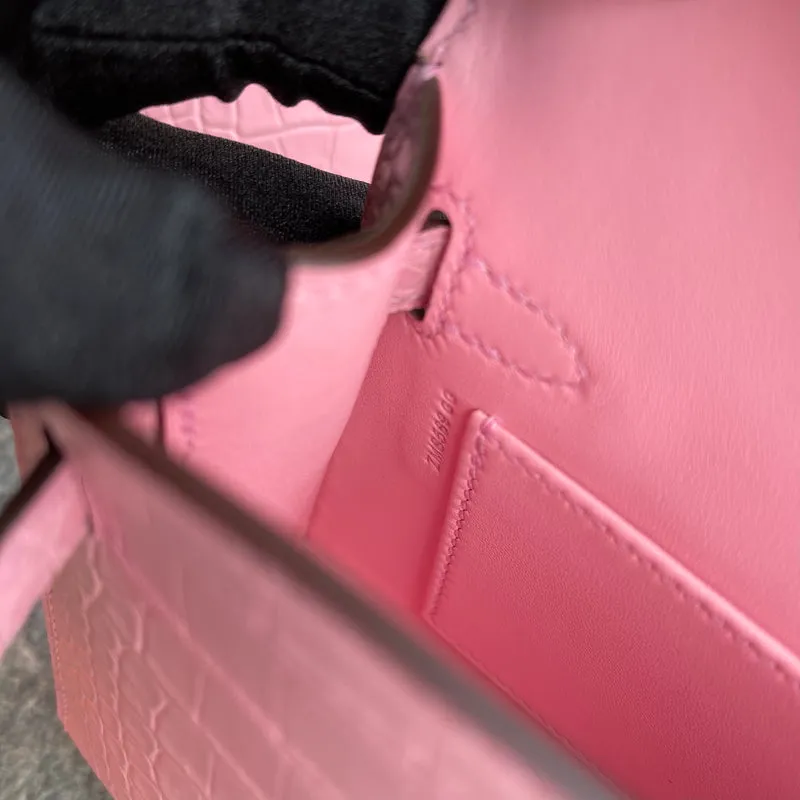 MINI KELLY II (20) MATTE MISSISSIPPIENSIS ALLIGATOR LEATHER BUBBLEGUM WITH GOLD HARDWARE (GHW) - 6