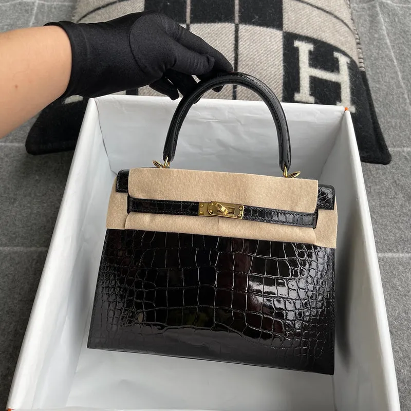 KELLY 25 SHINY (LISSE) MISSISSIPPIENSIS ALLIGATOR LEATHER NOIR (BLACK) WITH GOLD HARDWARE (GHW) - 3