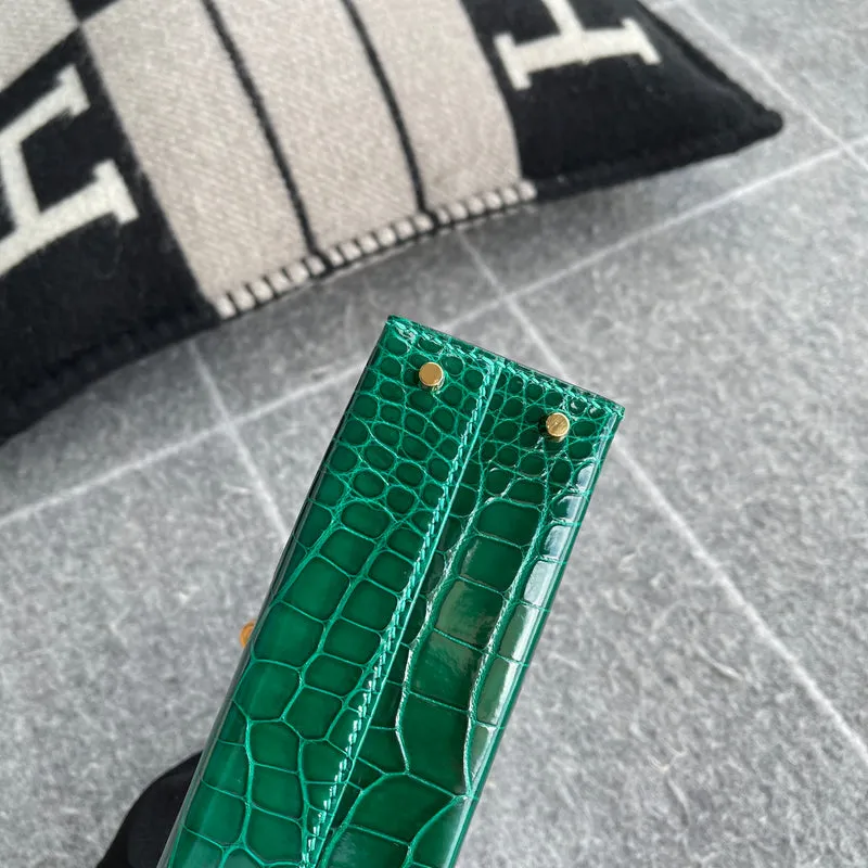 MINI KELLY II (20) SHINY (LISSE) MISSISSIPPIENSIS ALLIGATOR LEATHER VERT EMERAUDE (EMERALD) WITH GOLD HARDWARE (GHW) - 9
