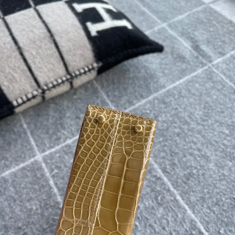 MINI KELLY II (20) SHINY (LISSE) MISSISSIPPIENSIS ALLIGATOR LEATHER FICELLE WITH GOLD HARDWARE (GHW) - 9